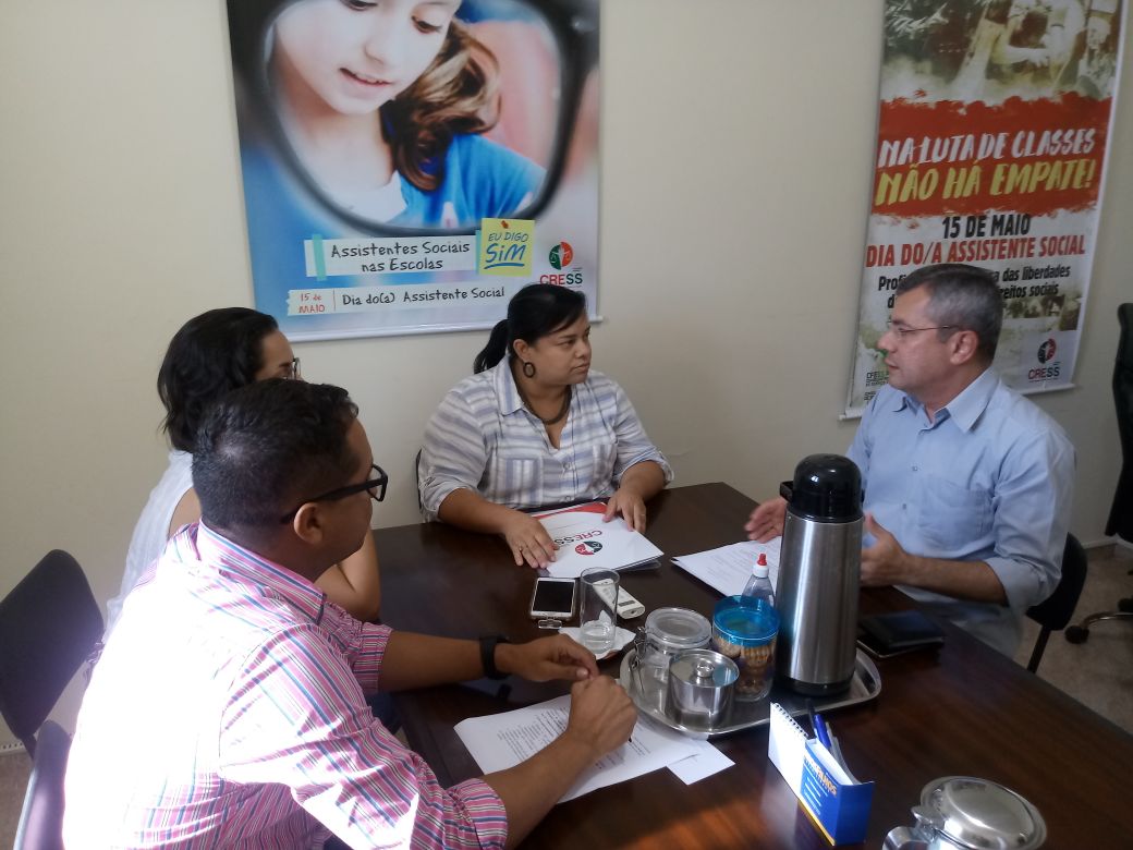 CRESS Sergipe avança na luta pela inclusão de assistentes sociais nas escolas da rede municipal de Aracaju