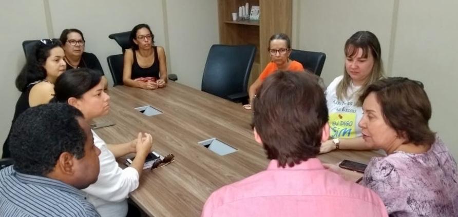 Votação do Veto de PLs sobre serviço social na educação em Aracaju é adiada