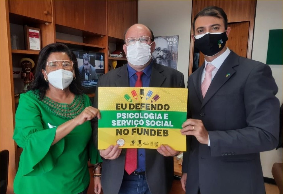 CRESS-SE participa de mobilização em Brasília para reinclusão de assistentes sociais e psicólogos no Fundeb